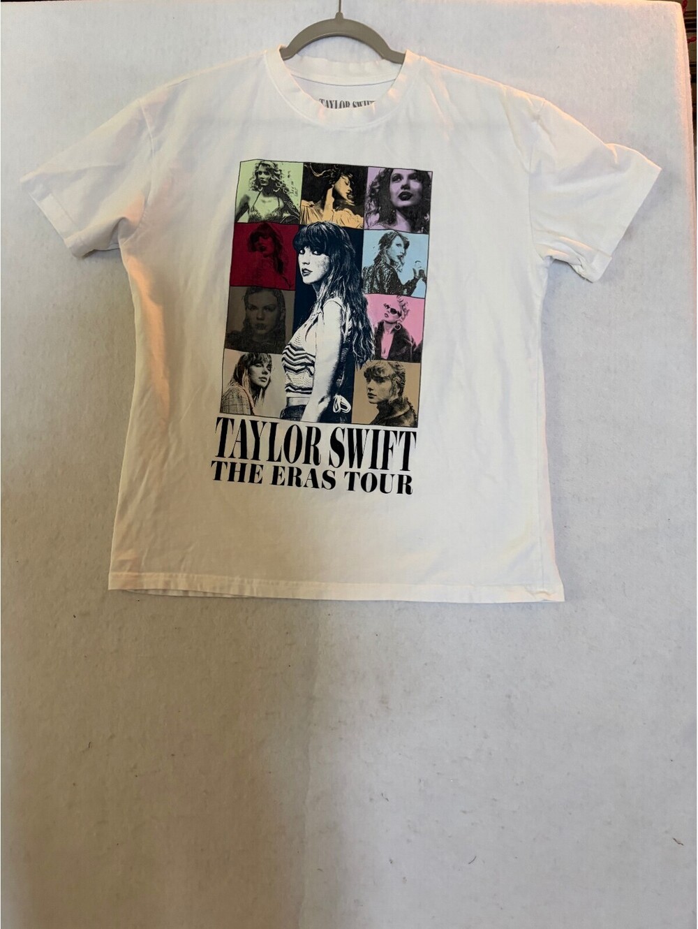 Taylor Swift The Eras Tour 2023 White Graphic T-Shirt medium